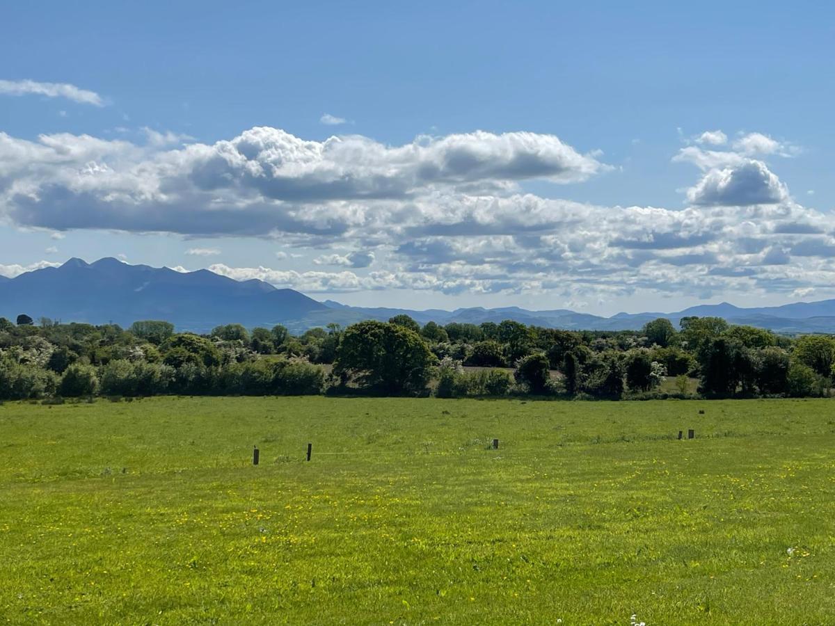 ホテル Country View House Milltown  エクステリア 写真